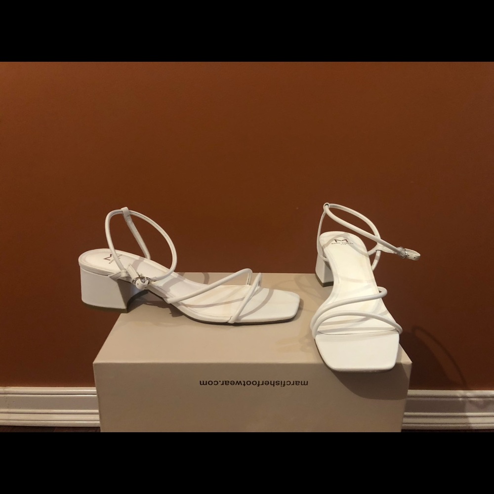 Marc Fisher White Leather Strappy Sandals 8.5 NEW